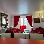 Red Flat Paris