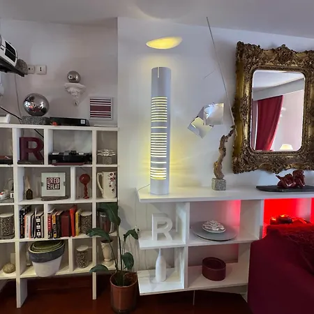 Red Flat * Parigi