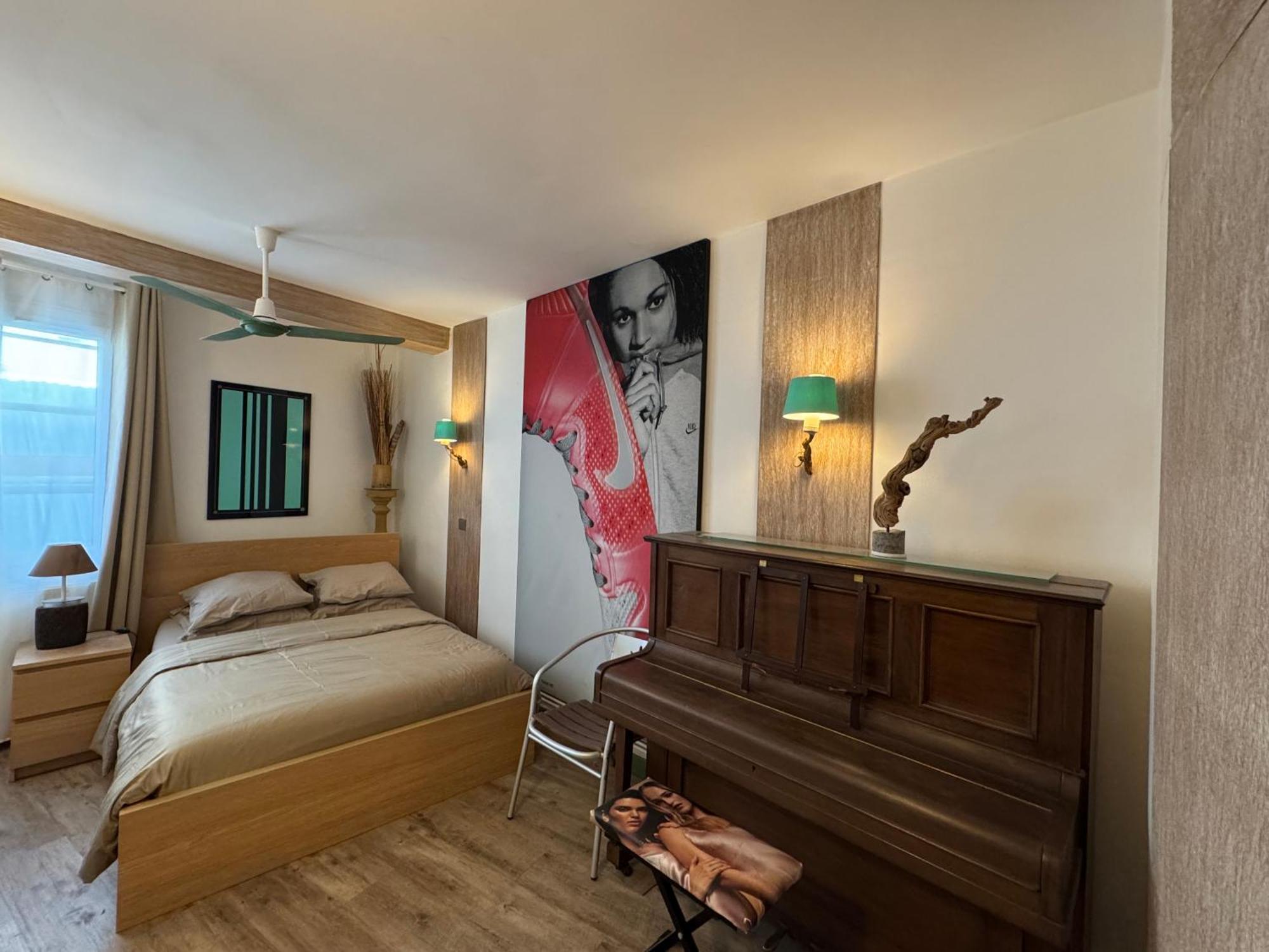 Apartment Red Flat Paris