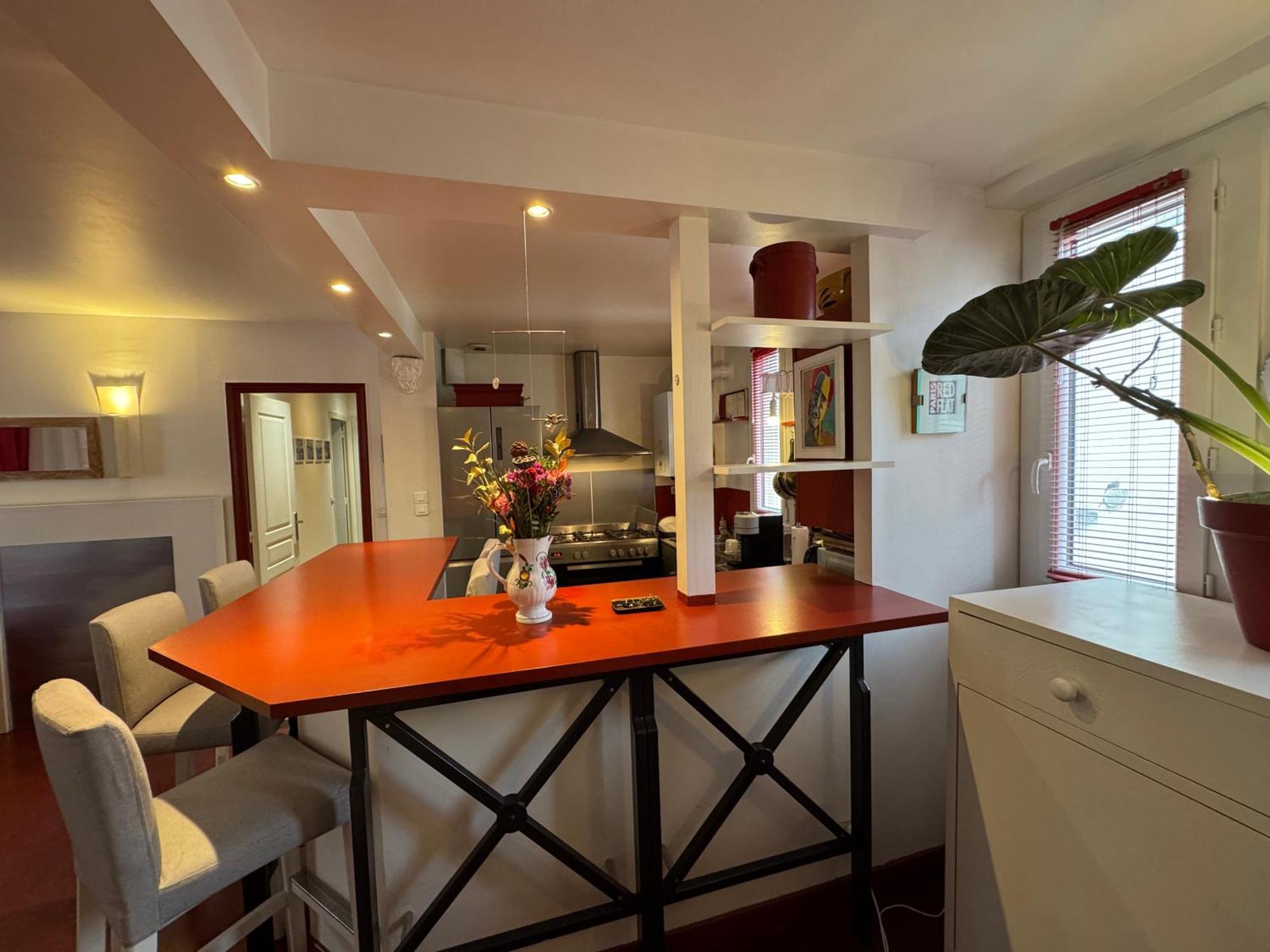 Apartment Red Flat Paris